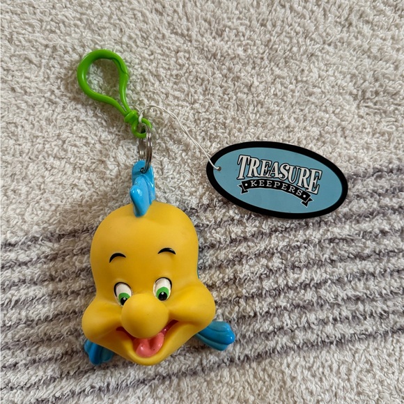 Disney Keychain - Picture 1 of 2